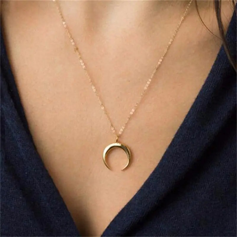 Nouveaux bijoux de mode Croissant cornes lune pendentif collier cadeau pour les femmes fille Braceora