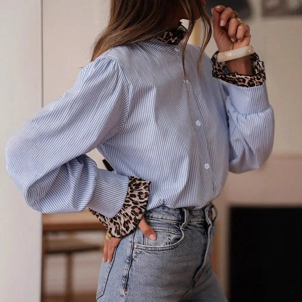 Chemise bleu détails léopard 🐆 Braceora
