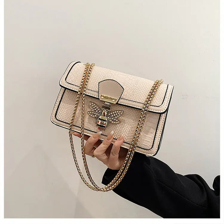 Fashionable Stylish Chain Shoulder Trendy Retro Messenger Bag Braceora