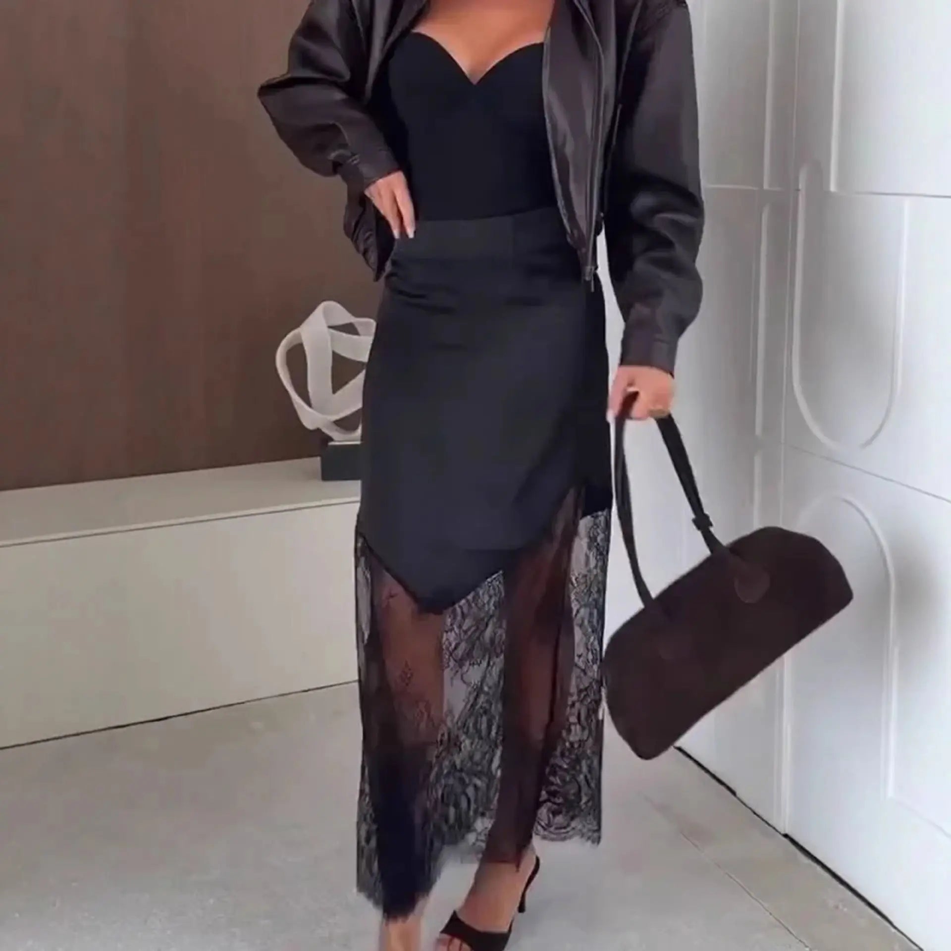 Jupe dentelle chic femme élégante Braceora