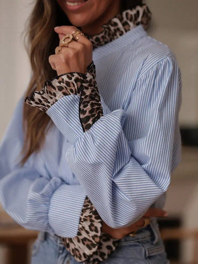 Chemise bleu détails léopard 🐆 Braceora